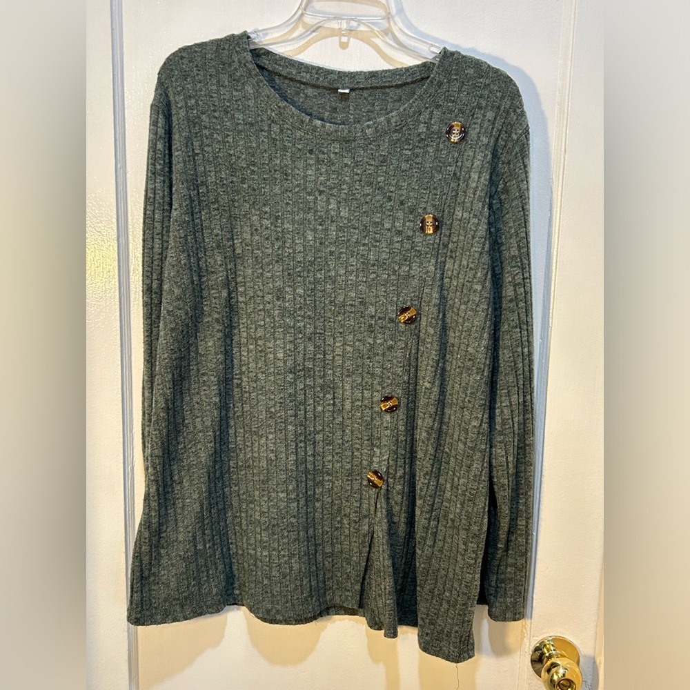 Women's XL Sage Green Sweater With Decorative Buttons Pull Over Sweater Long Sl